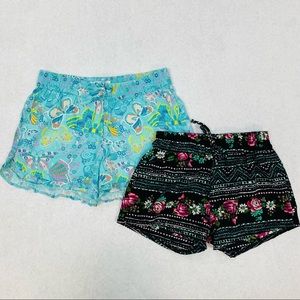 Place printed girls shorts